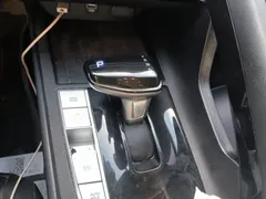 2021 Hyundai Elantra 1.5L CVT LUX Premium, белый — фото 7