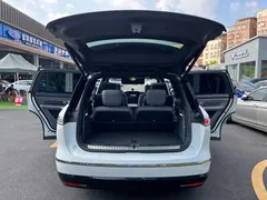 2026 Nio ES8 6-seat Executive Signature, белый — фото 33