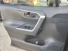 2023 Toyota Wildlander 2.0L CVT 2WD Advanced, чёрный — фото 7