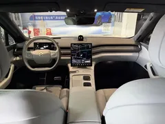 2023 Nio ES8 75kWh, белый — фото 5