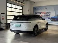 2023 Nio ES8 75kWh, белый — фото 9