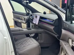 2026 Nio ES8 6-seat Executive Luxury, белый — фото 11