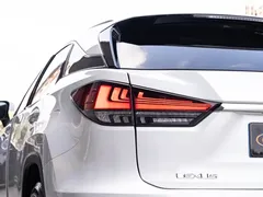 2020 Lexus RX 450h 4WD, белый — фото 7