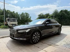 2022 Volvo S90, чёрный — фото 1