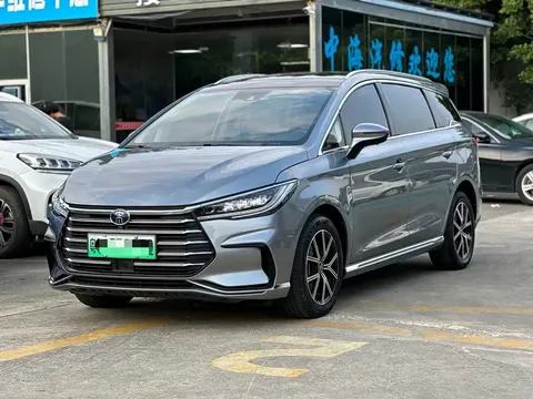 2022 BYD MAX DM-i 105KM