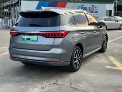 2022 BYD MAX DM-i 105KM — фото 5