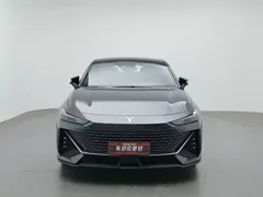 2023 Changan UNI-V 1.5T — фото 3