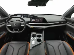 2023 Changan UNI-V 1.5T — фото 5