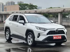 2021 Toyota RAV4 2.0L CVT 2WD, белый — фото 3