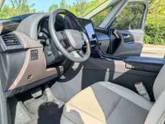 2024 Toyota Alphard 2.5L Hybrid Premium, чёрный — фото 10