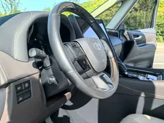 2024 Toyota Alphard 2.5L Hybrid Premium, чёрный — фото 12