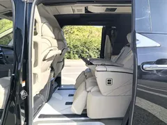 2024 Toyota Alphard 2.5L Hybrid Premium, чёрный — фото 15