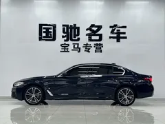 2022 BMW 5 Series 5 530Li M, чёрный — фото 2