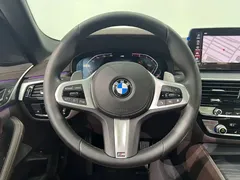 2022 BMW 5 Series 5 530Li M, чёрный — фото 7