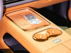 2025 Li Auto i6 2WD Standard, чёрный — фото 13