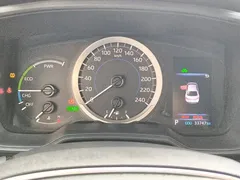 2022 Toyota Levin Hybrid 1.8H E-CVT Luxury, белый — фото 14