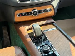 2023 Volvo XC90 7-seat, чёрный — фото 10