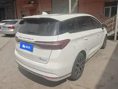 2022 BYD MAX DM-i 105KM, белый — фото 3