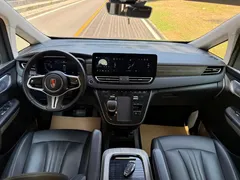 2024 Hongqi HQ9 2.0T 4WD — фото 5