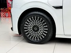 2026 Zeekr 009 7-seat Ultra+ Family Edition, белый — фото 3