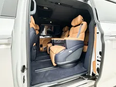 2026 Zeekr 009 7-seat Ultra+ Family Edition, белый — фото 12