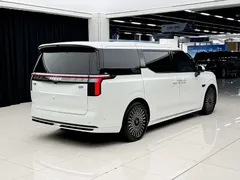 2026 Zeekr 009 7-seat Ultra+ Family Edition, белый — фото 14