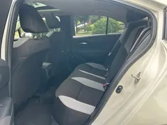 2021 Toyota Corolla 1.2T S-CVT Elite Plus, белый — фото 10
