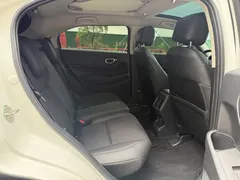 2023 Honda Vezel 1.5L CVT Pioneer, белый — фото 12