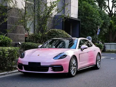 2020 Porsche Panamera 10th Anniversary 2.9T