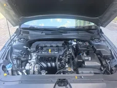 2023 Hyundai Elantra 1.5L CVT LUX Premium — фото 13