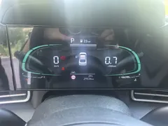 2023 Hyundai Elantra 1.5L CVT LUX Premium — фото 16