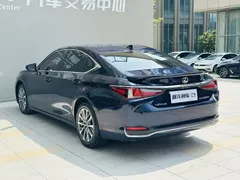 2022 Lexus ES 300h, синий — фото 16