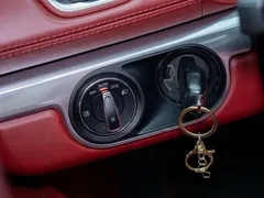 2022 Porsche 718 Boxster 2.0T, белый — фото 17