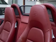 2022 Porsche 718 Boxster 2.0T, белый — фото 18