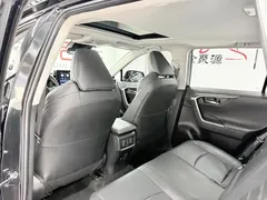 2021 Toyota Wildlander 2.0L CVT 4WD Luxury, чёрный — фото 10