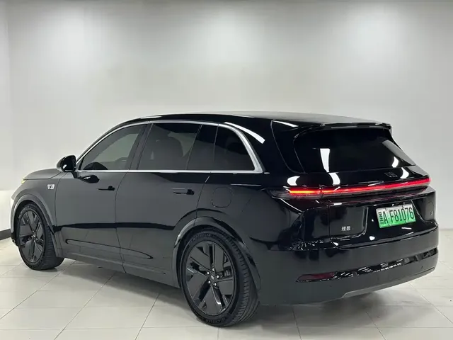 2025 Li Auto L7