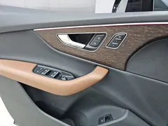 2021 Audi Q7 45 TFSI quattro S line, чёрный — фото 8