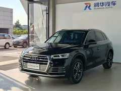 2020 Audi Q5L 40 TFSI, чёрный — фото 1