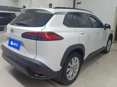 2022 Toyota Frontlander 2.0L CVT Advanced, белый — фото 3