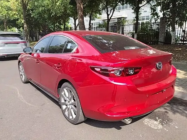 2021 Mazda 3 2.0L AT