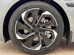 2022 Zeekr 001 Long Range Single Motor WE — фото 9
