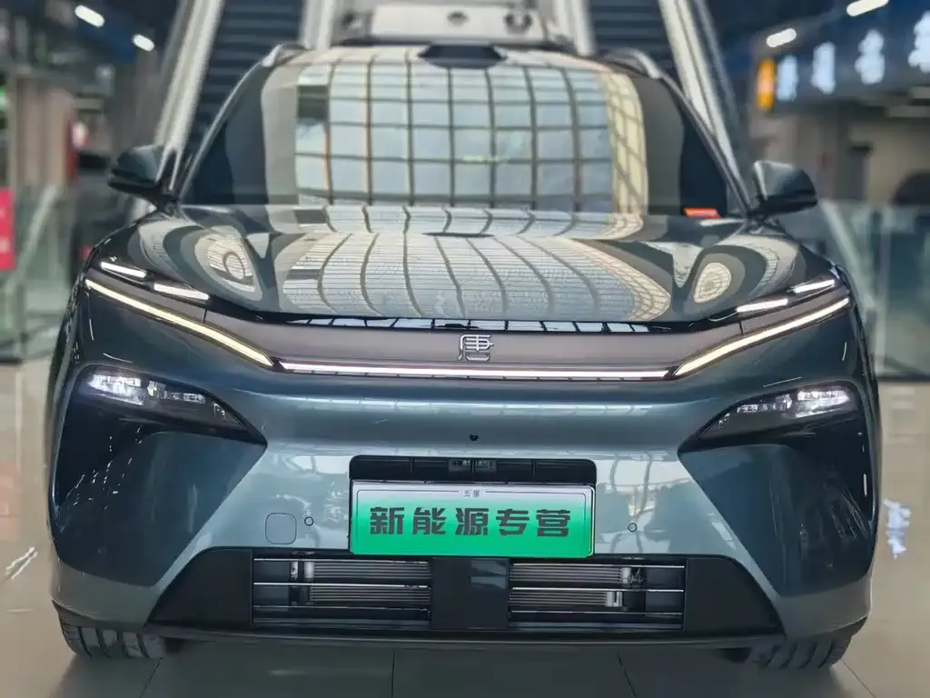 2025 BYD Tang L DM 175KM