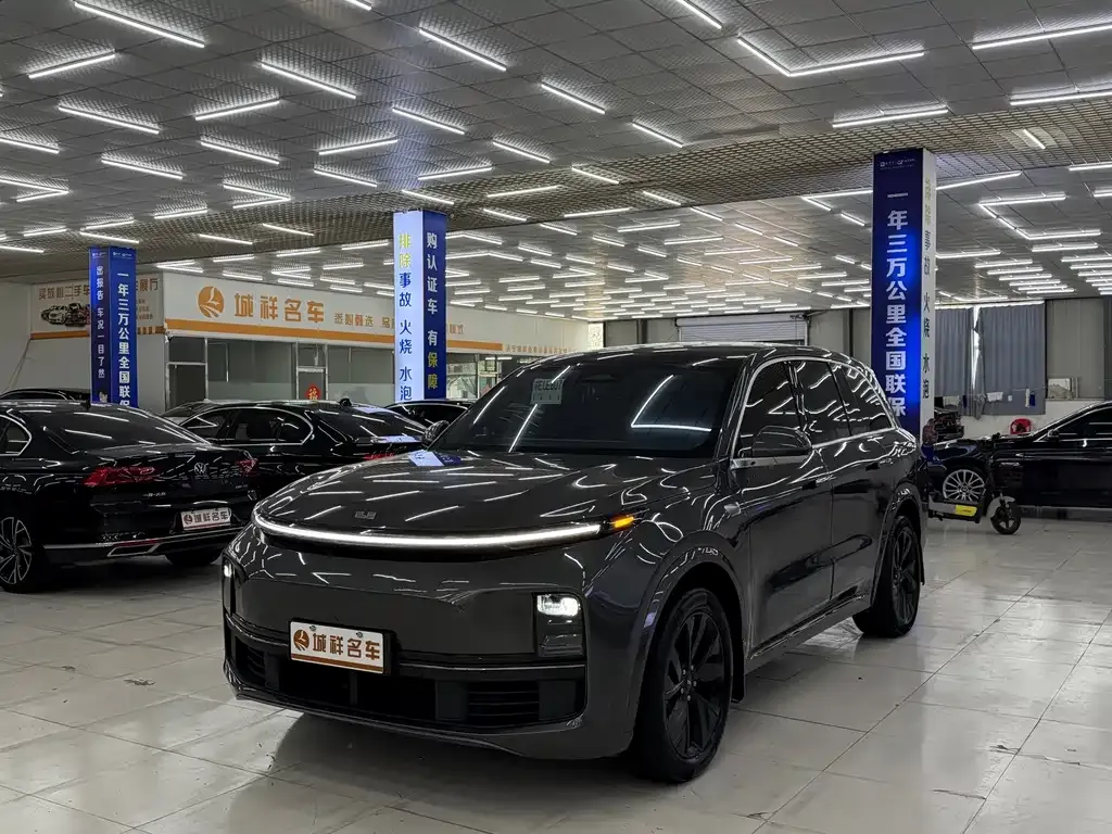 2023 Li Auto L8 Air