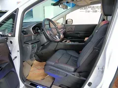 2022 Honda Odyssey 2.0L e:HEV, белый — фото 9