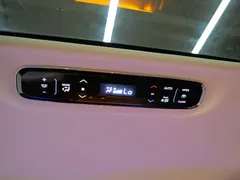 2022 Honda Odyssey 2.0L e:HEV, белый — фото 16