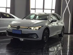 2021 Volkswagen Golf 280TSI DSG 30th Anniversary, белый — фото 1
