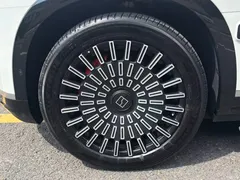 2025 Zeekr 9X Hyper 70kWh, белый — фото 25