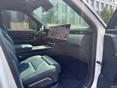 2025 Zeekr 9X Hyper 70kWh, белый — фото 37