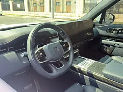 2025 Zeekr 9X Hyper 70kWh, белый — фото 40