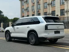 2025 Zeekr 9X Hyper 70kWh, белый — фото 45